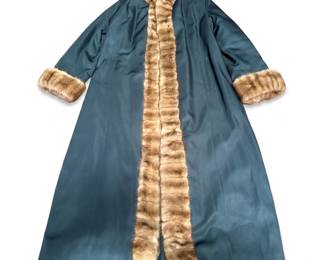 167 76fulllengthblackcoatbrownfurtrimcuffs