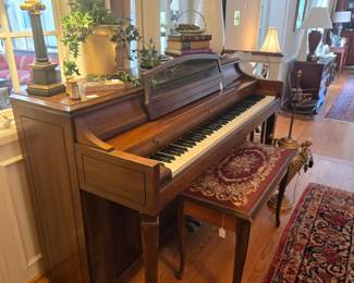 Baldwin piano