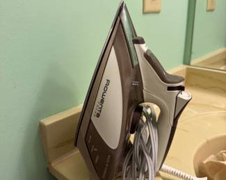 Rowena iron 
