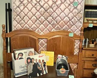 QUEEN MATTRESS SET, HEADBOARD & FRAME