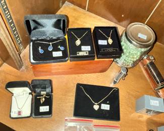 PENDANTS
