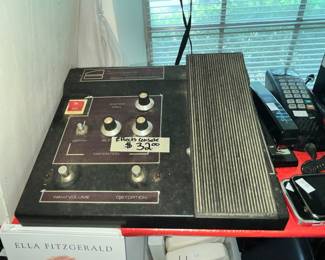 VINTAGE GUITAR EFFECTS PEDAL
