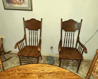 HAS PAIR OF ARMCHAIRS