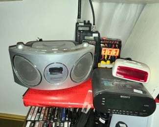 MINI BOOM BOX, CLOCK RADIO