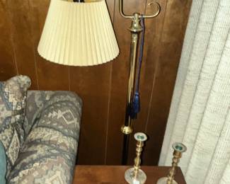 FLOOR READING LAMP