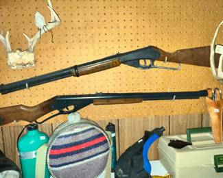 RED RYDER AIR RIFLE