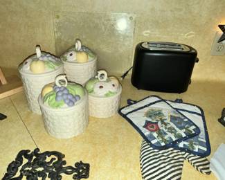CERAMIC CANNISTER SET, TOASTER