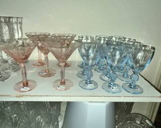 GORGEOUS PINK & BLUE STEMWARE
