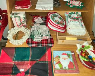 CHRISTMAS LINENS