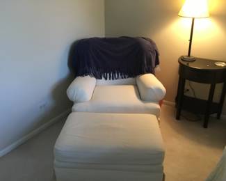 Comfy chair with ottoman