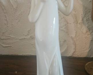 Lladro Porcelain Figurine of a Girl