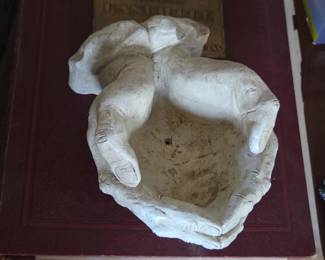 Cupped Hands Dish second image