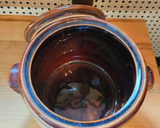 Brown stoneware bean pot second image