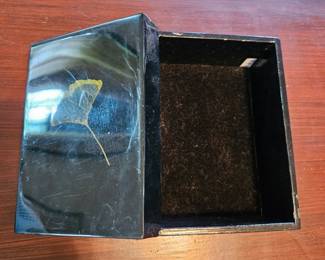 Black Lacquer Box Ginkgo Leaf second image