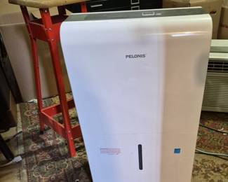 Pelonis Pint Dehumidifier
