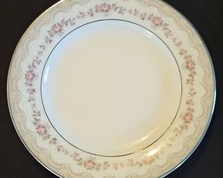 Noritake Glenwood Dinner Plate