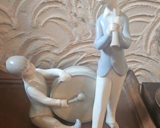 Lladro Musical Children Figurine