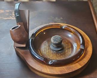 Wooden Pipe Rest Ashtray