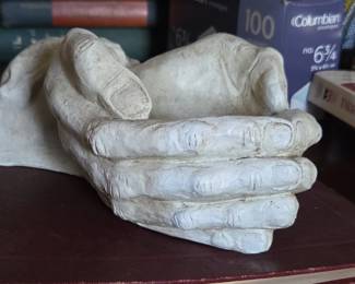 Cupped Hands Dish