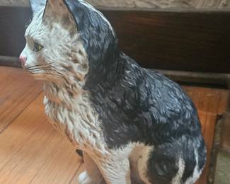 Vintage Tabby Cat Figurine second image