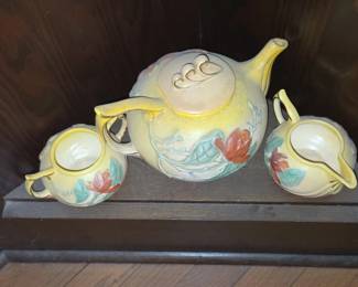 Hull Pottery Magnolia Tea Set third image