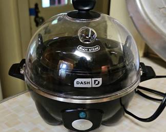 Dash Rapid Egg Cooker