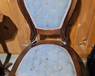 Victorian BalloonBack Chair
