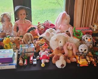 Mixed Lot Stuffed Animals, Dolls, Model Kits