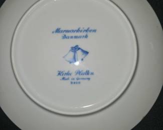Christmas Plate Marble Church second image