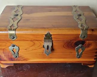 Cedar Keepsake Box