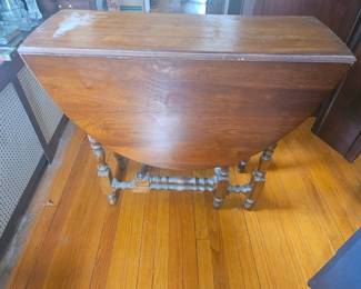 Drop Leaf Dining Table third image