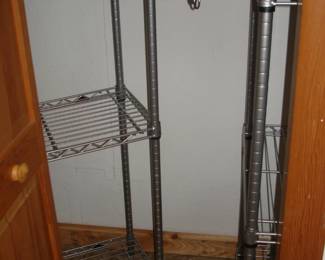 Wire closet shelves and rod