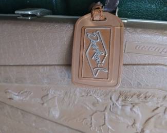 Vintage Doskocil hard shell gun case