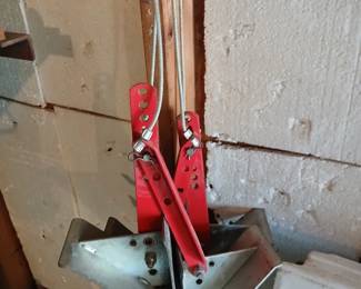 Trailer wheel locks