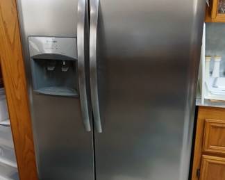 Whirlpool refrigerator