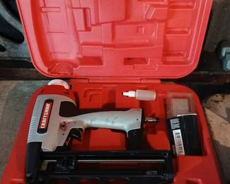 Finish nailer