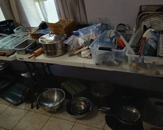 Misc kitchen, cookware
