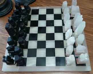 Onyx chess set