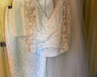 Beautiful Wedding 4 Piece Dress