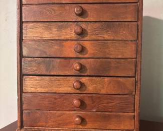 8 Drawer Jewelry Chest