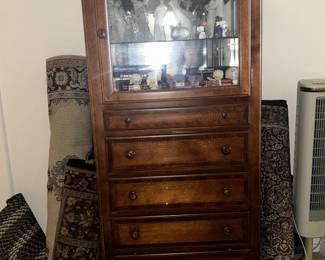 Furniture & Rugs