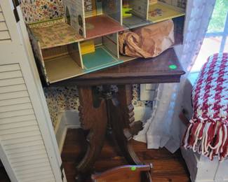 1960s dolll house and furniture