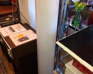 Acrylic floor lamp tower