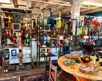 A huge selection of MCM ceramics & glass etc. 