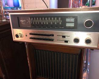 McIntosh 1900 amplifier