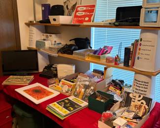 office supplies, art supplies
