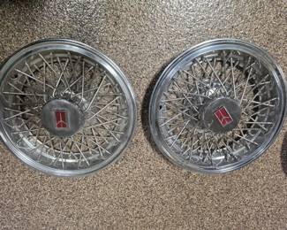 14" Wire Hub Caps 83-88 Oldsmobile Cutlass 