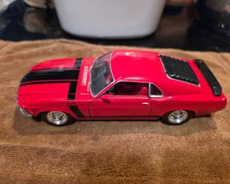 Welly 1970 Mustang diecast 1/24th scale