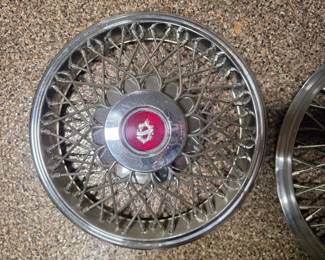 1982-1986 Oldsmobile Cutlass Ciera Wire Wheel Covers 13" Hubcaps