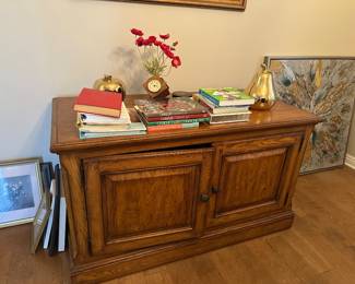Coffee table with storage 
